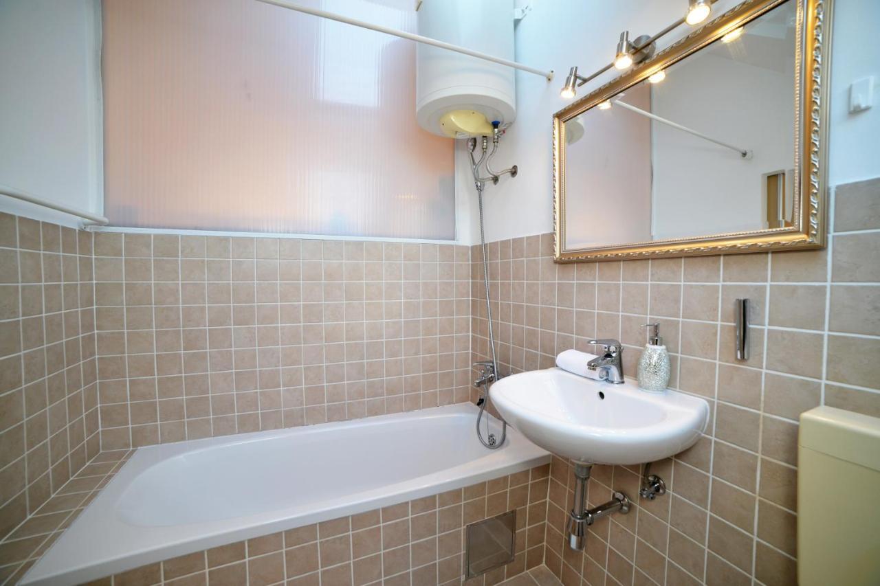 Studio Apartment White Zagreb Exterior foto